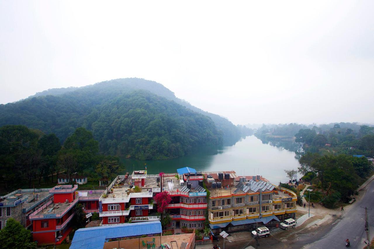 Hotel Yellow Pagoda Pokhara Extérieur photo